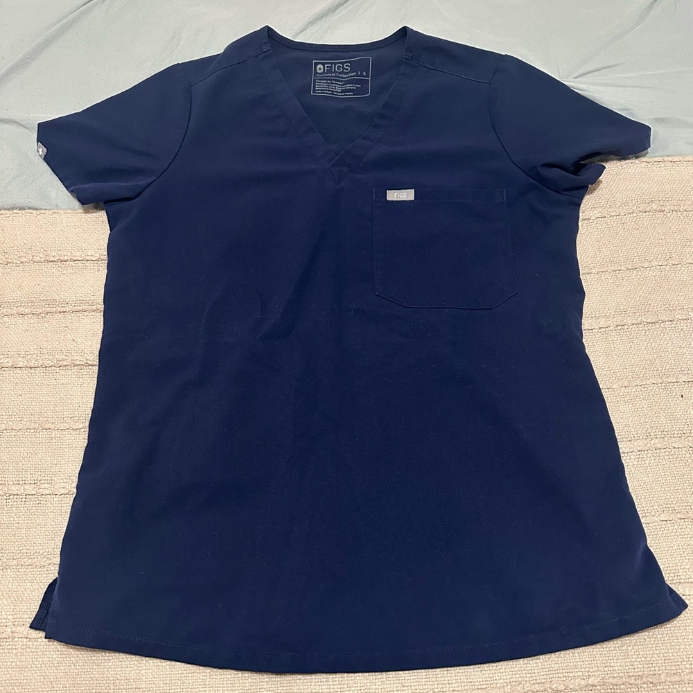 Figs Women’s Catarina scrub top - Navy